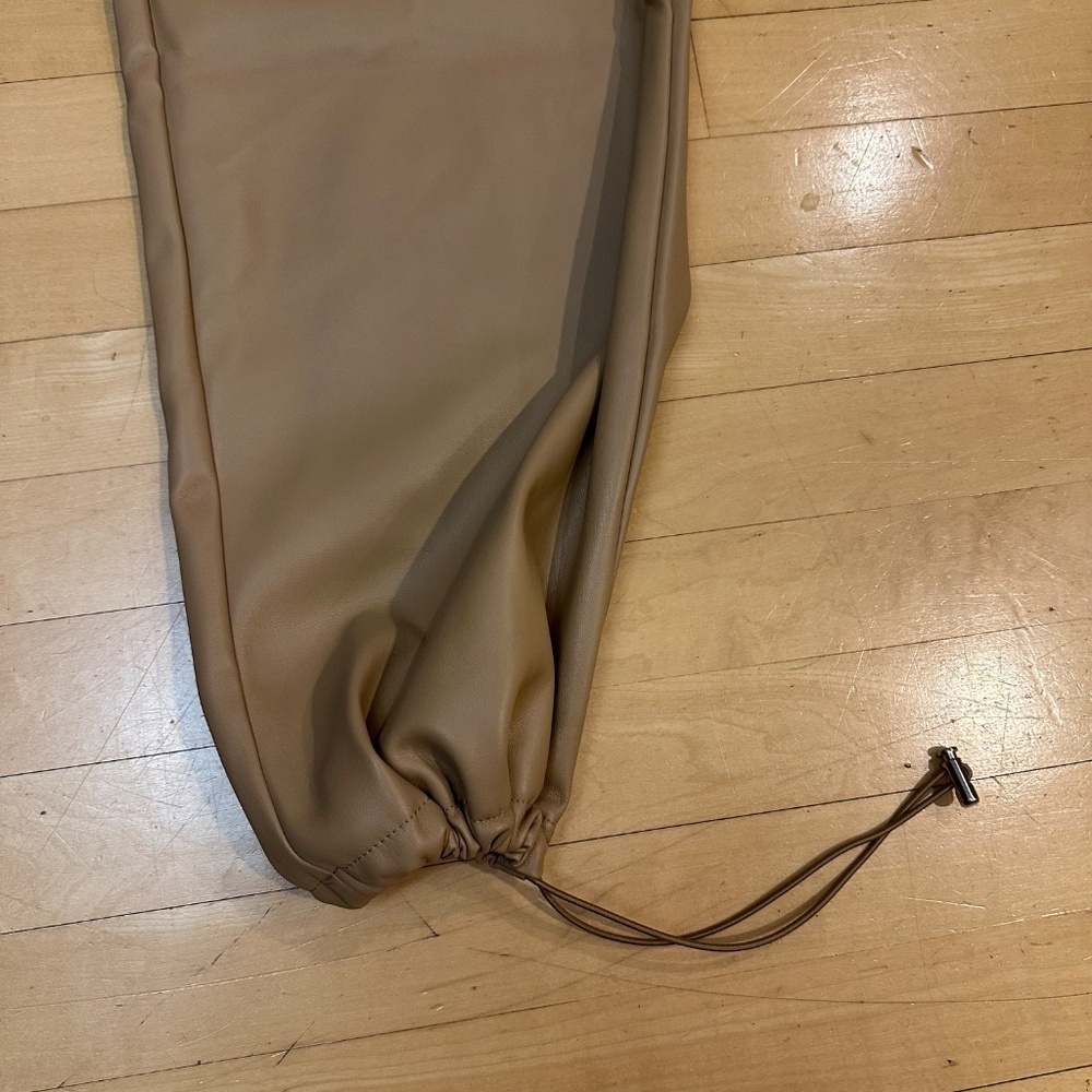 Forever 21 Beige Vegan Cargo jogger, L,  P1366 - Picture 8 of 9